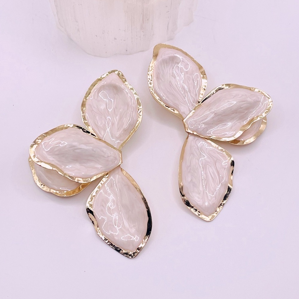 Zara Gold and Resin Fan Earrimgs